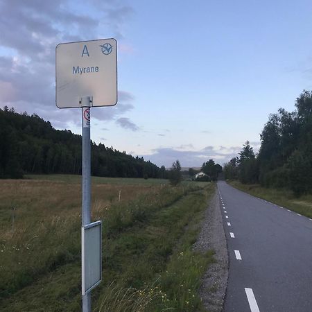 Charmigt Aeldre Hus, Laddbox 22 Kw, 5 Bil-Minuter Till Bad Strömstad エクステリア 写真