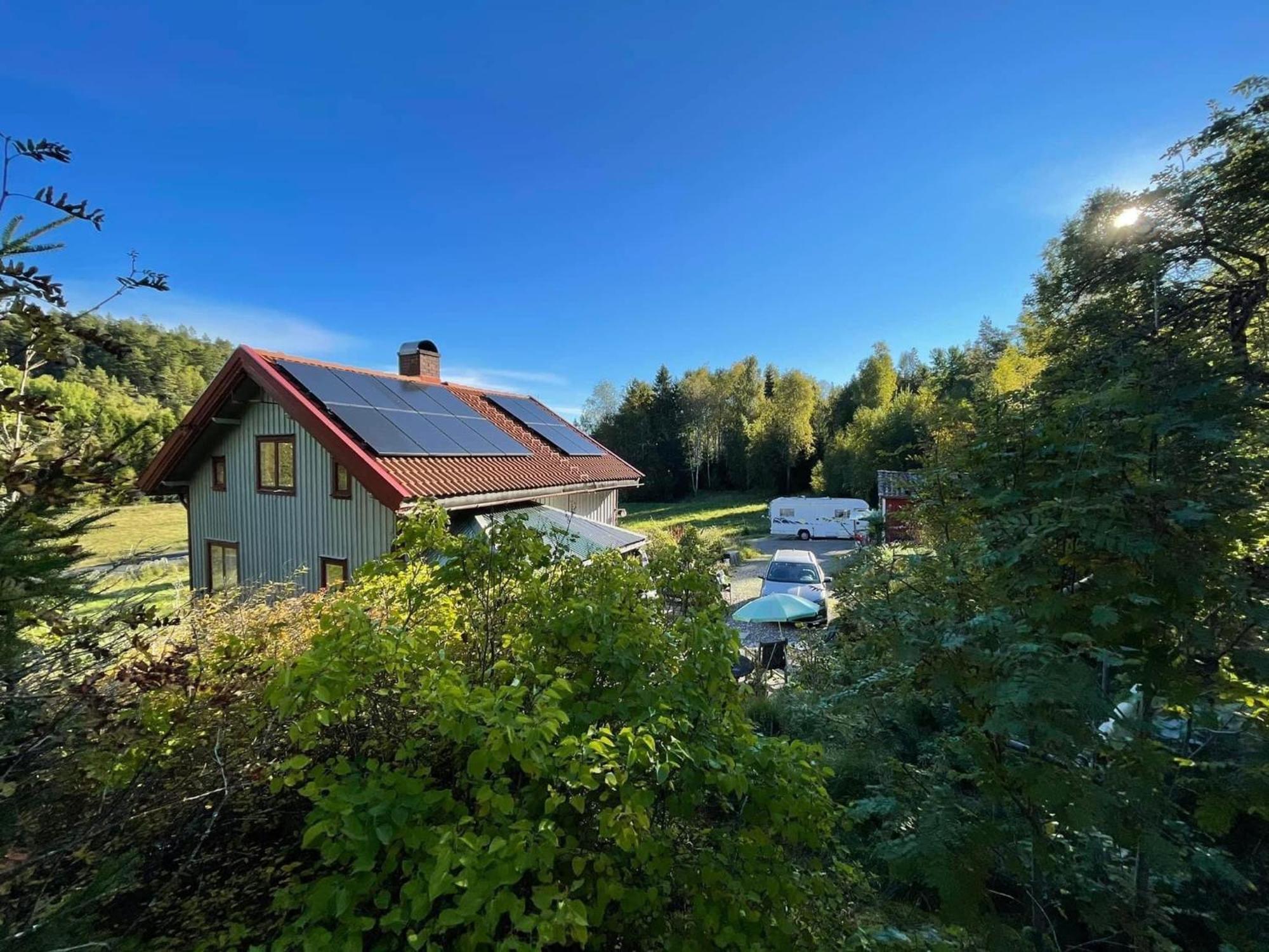 Charmigt Aeldre Hus, Laddbox 22 Kw, 5 Bil-Minuter Till Bad Strömstad エクステリア 写真