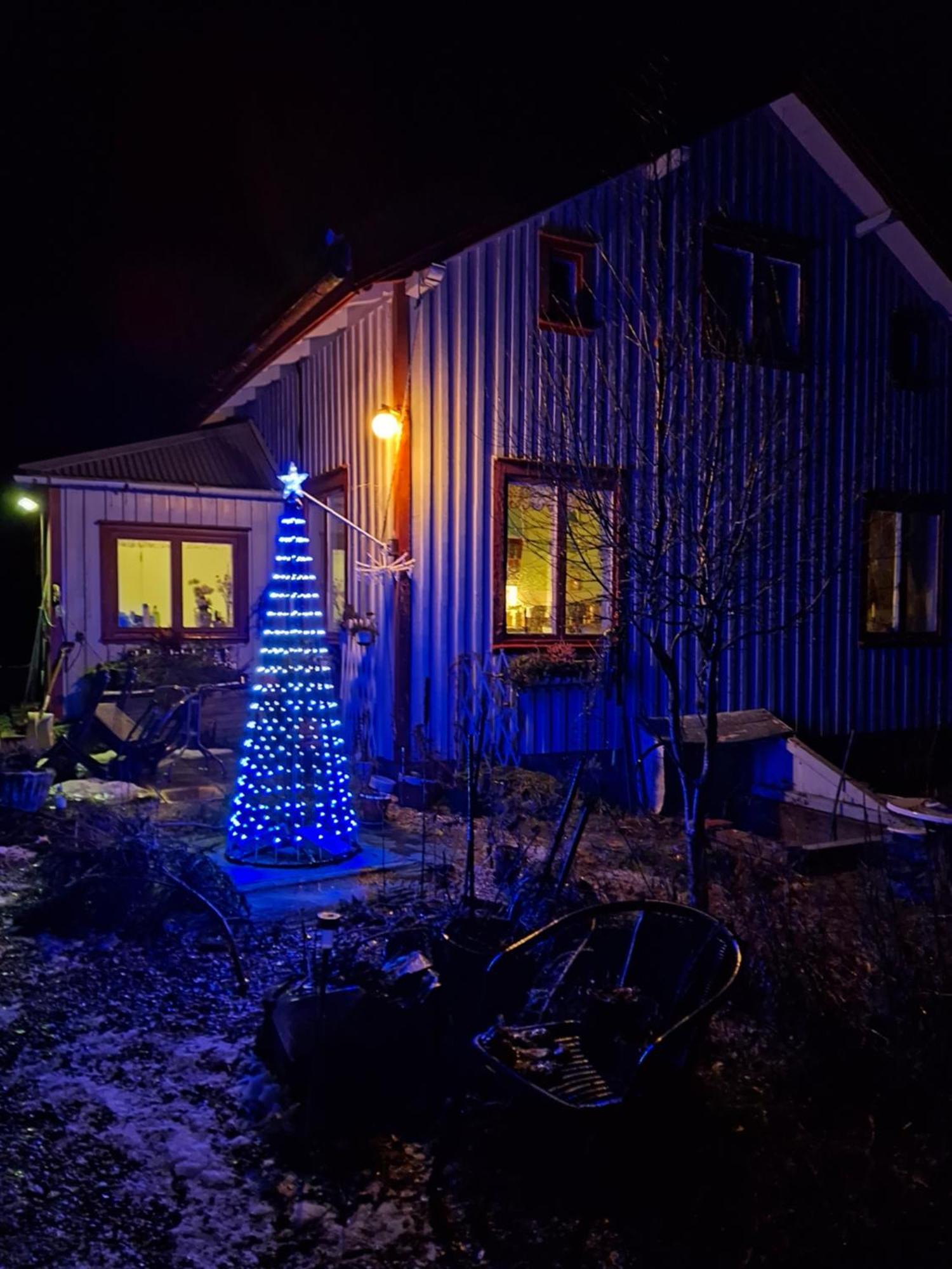 Charmigt Aeldre Hus, Laddbox 22 Kw, 5 Bil-Minuter Till Bad Strömstad エクステリア 写真